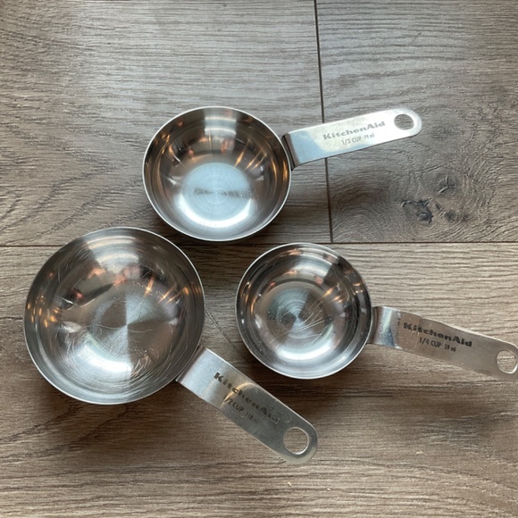 KitchenAid Measuring Cups - Picture 2 of 2